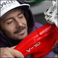 Cedric Gracia on Santa Cruz Bikes!